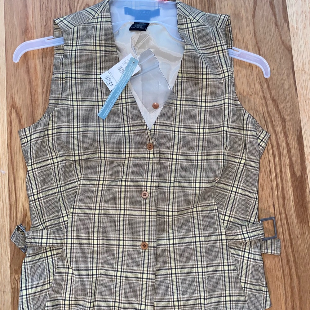 The Limited Stretch Vest